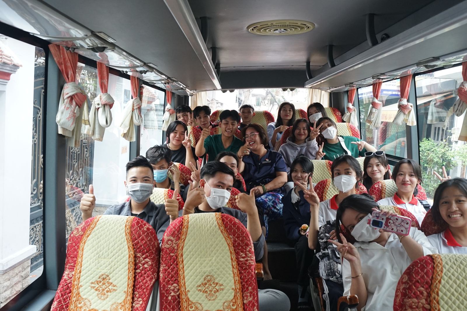 Đoàn học viên trong chuyến tham quan trải nghiệm